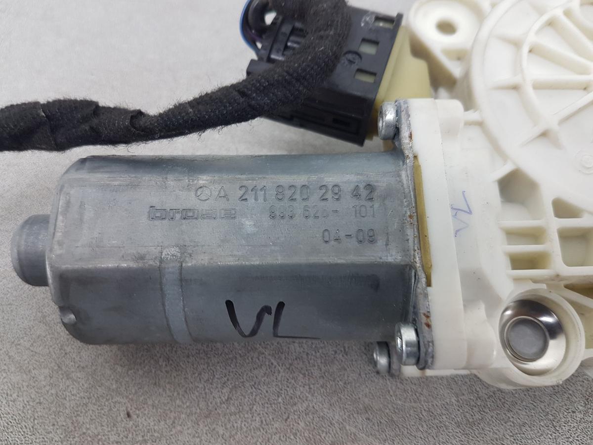 Mercedes E Klasse W211 Fensterhebermotor vorn links A2118202942 0130821970 Bj07