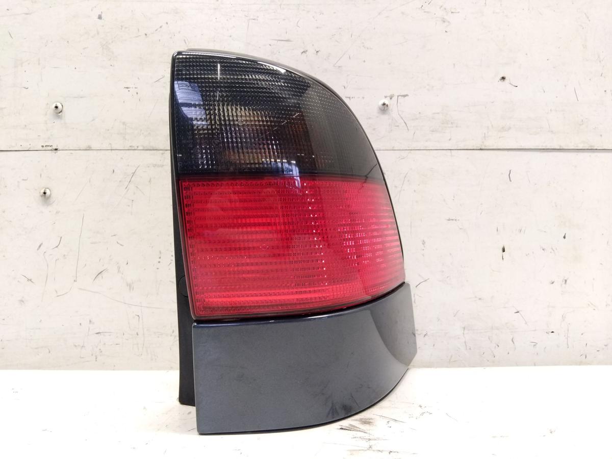 Saab 9-5 Kombi original R&uuml;ckleuchte Heckleuchte rechts au&szlig;en Bj.1999