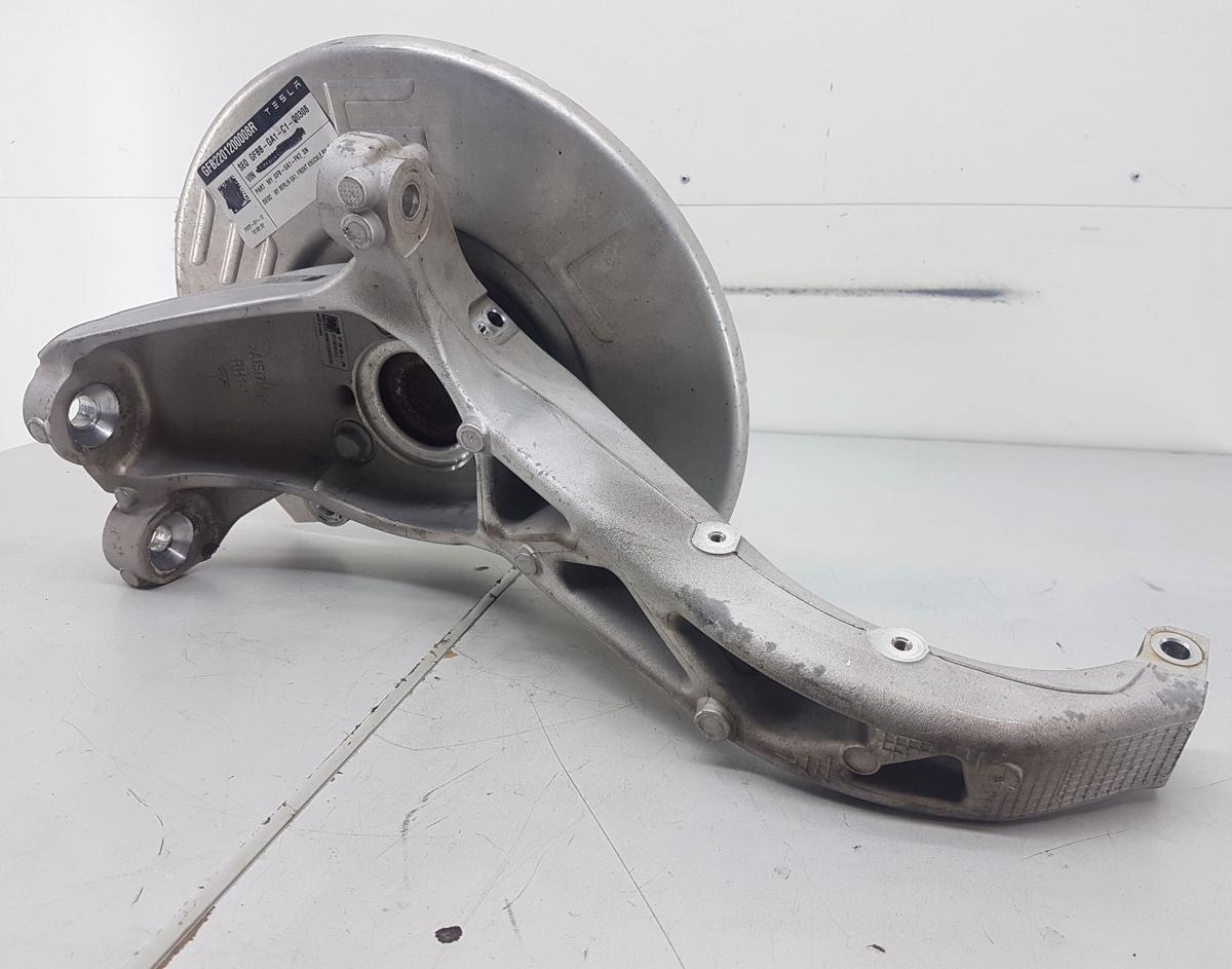 Tesla Model Y Achsschenkel vorn rechts Bj2022 355x25mm Dualmotor Performance