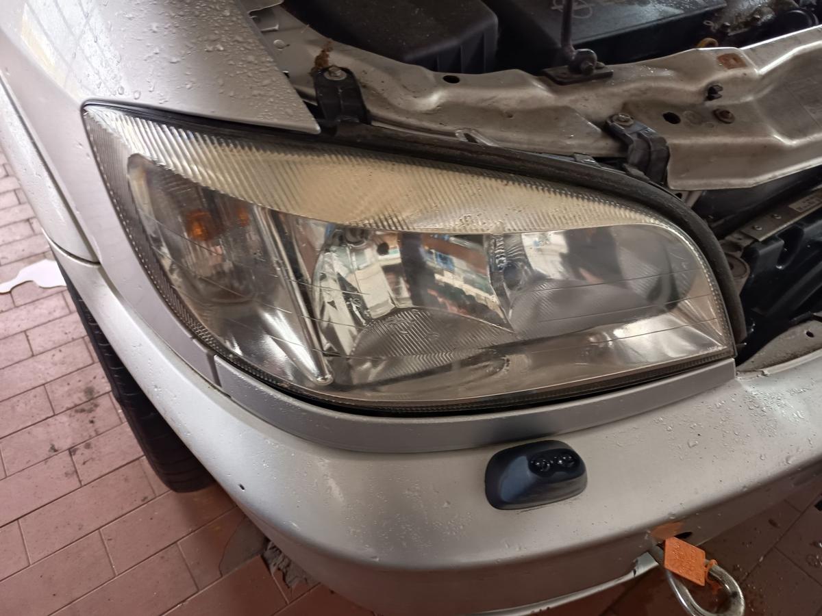 Opel Zafira A original Hauptscheinwerfer vorn rechts Front Halogen Bj 2005