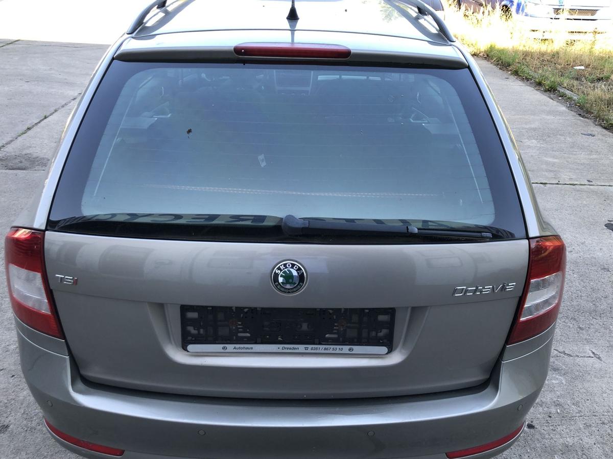 Skoda Octavia 1Z ab09 Heckklappe mit Heckscheibe Kombi LF8H Cappuccino Beige