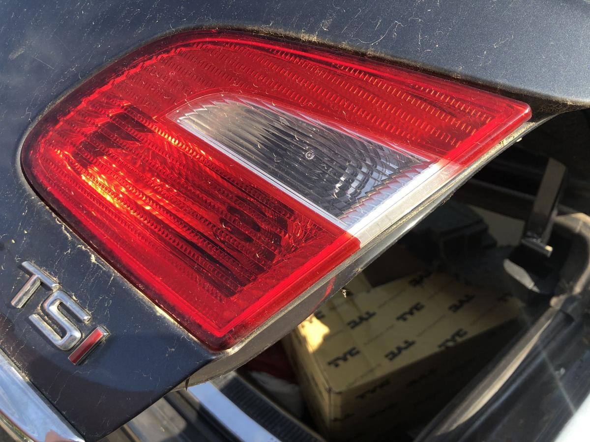 Skoda Superb 2 Typ 3T R&uuml;ckleuchte innen rechts Heckklappenteil Vorfacelift Limo