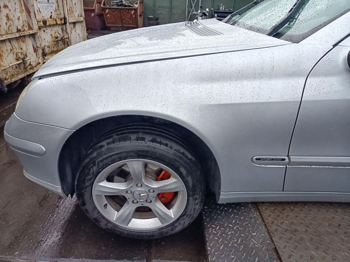 Mercedes CL203 Coupe orig Kotflügel links 775 Silber Bj 2006