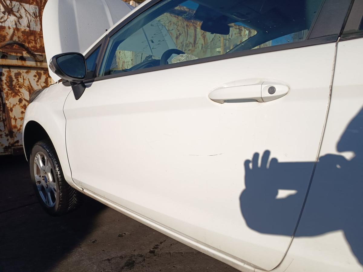 Ford Fiesta VI CCN JA8 orig T&uuml;r links 3trg Fahrert&uuml;r Frost-Wei&szlig; Bj 2013