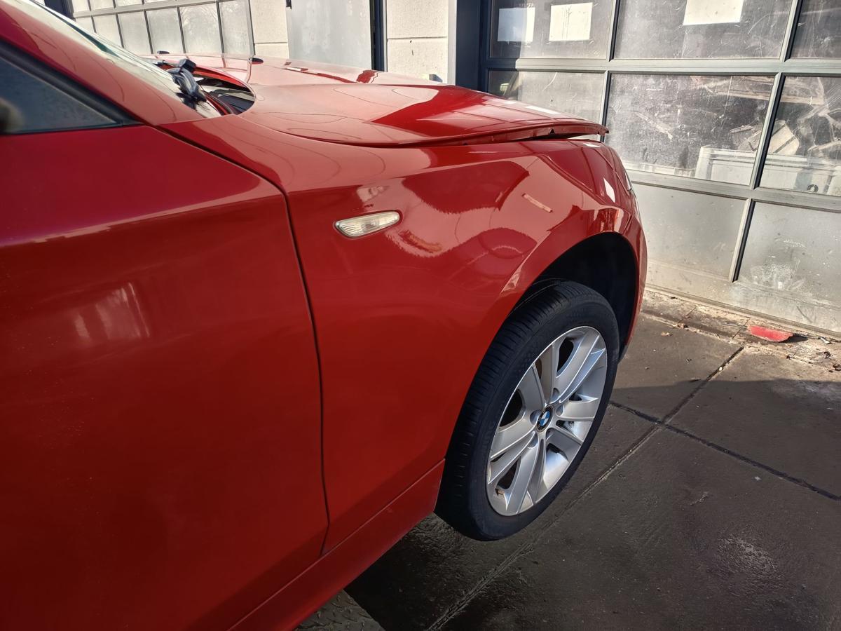 BMW E87 original Kotfl&uuml;gel rechts Seitenteil 438 Japanrot Bj 2005