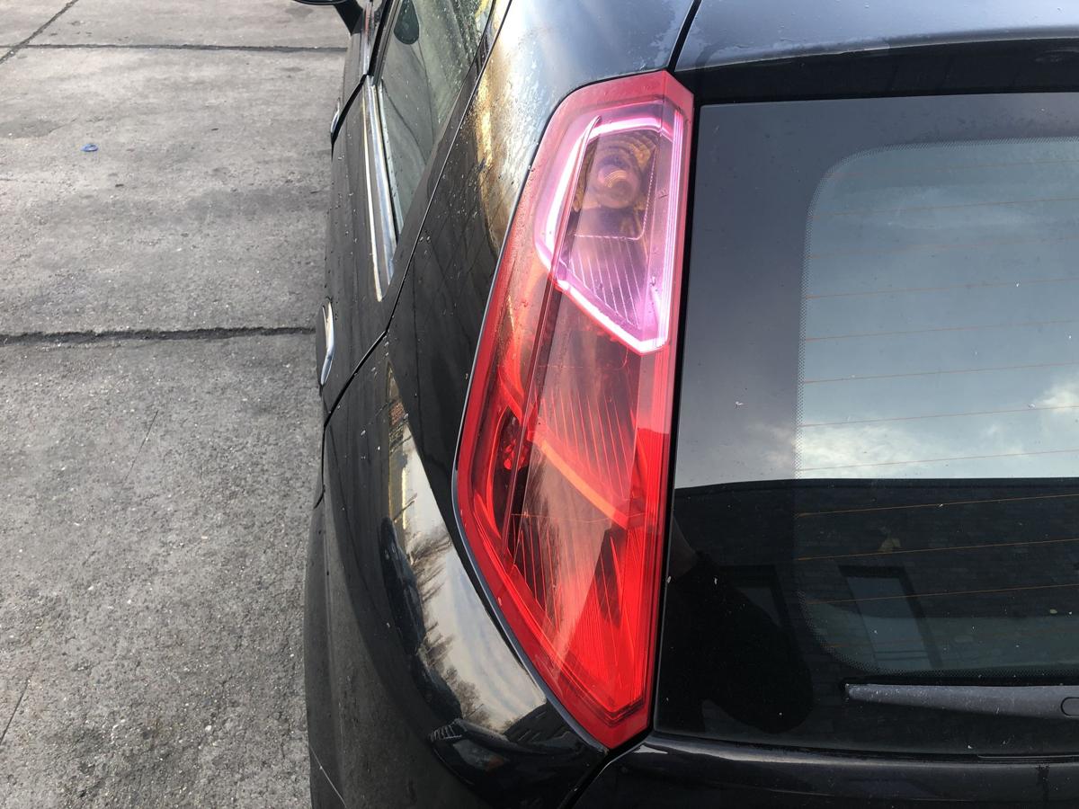 Fiat Grande Punto 199 R&uuml;ckleuchte links R&uuml;cklicht R&uuml;ckscheinwerfer 5t&uuml;rer