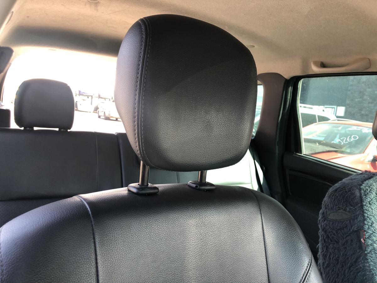 Dacia Duster 1 Typ HS Sitz vorn rechts Beifahrersitz Leder Kunstleder o Heizung