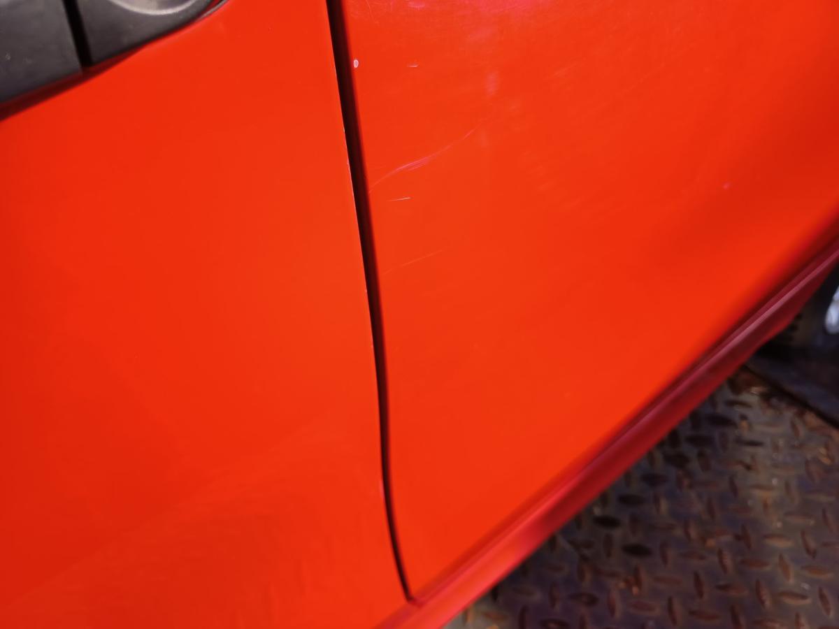 BMW E87 original T&uuml;r vorn links Fahrer Rohbau 438 Japanrot Bj 2005