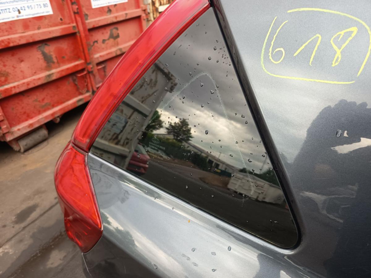 Kia cee&acute;d_sw ED original Seitenscheibe rechts C-S&auml;ule hinten Heck get&ouml;nt Bj 2010