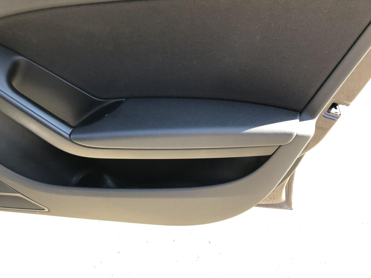 Audi A5 8T Sportback T&uuml;rverkleidung vorn rechts Innenverkleidung T&uuml;r Stoff