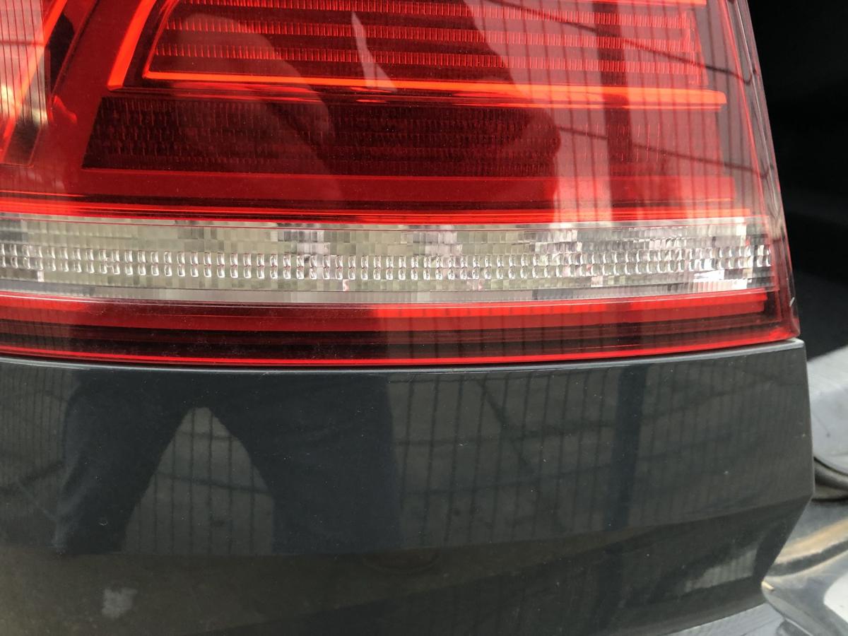 VW Passat 3G B8 Limo Rückleuchte links Rücklicht Außenteil mit LED Heckleuchte