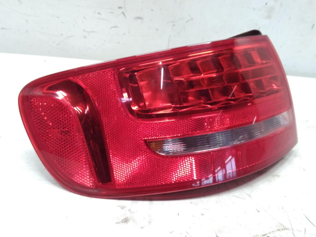 Audi A4 8K B8 Avant original Rückleichte Heckleuchte links LED Bj.2010