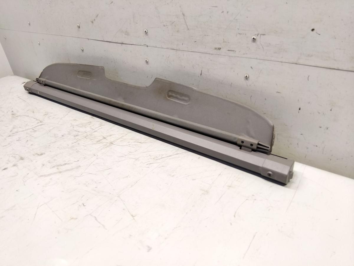 Nissan Primera P11 Kombi original Laderaumrollo hellgrau BJ2000