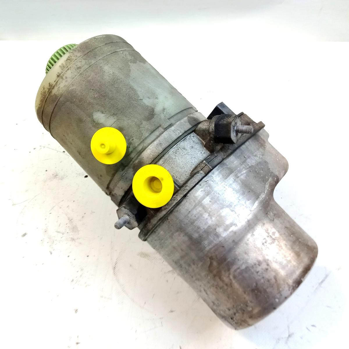 VW Fox 5Z original elektrohydraulische Servopumpe TRW 6R0423156AB Bj.2008