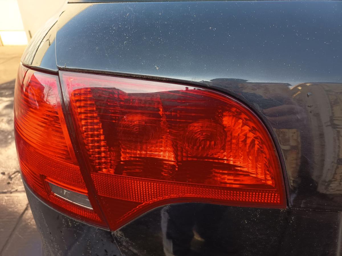 Audi A4 B7 Avant original R&uuml;ckleuchte links innen Heck Schluss Licht Bj 2006