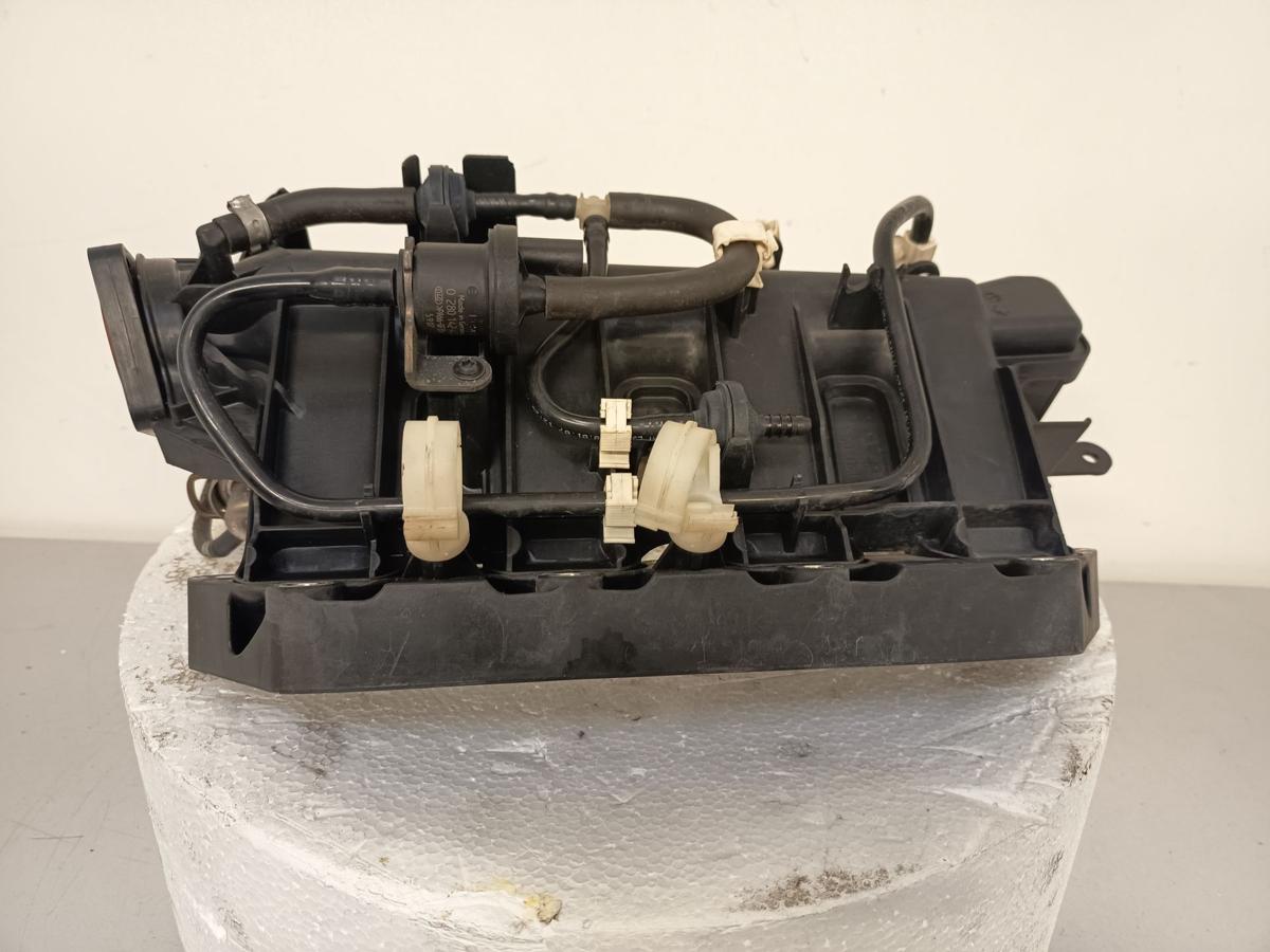 Fiat Bravo 198A1000 orig Ansaugkrümmer mit Einspritzdüsen1.4 110kW 552085580 Bj 2008