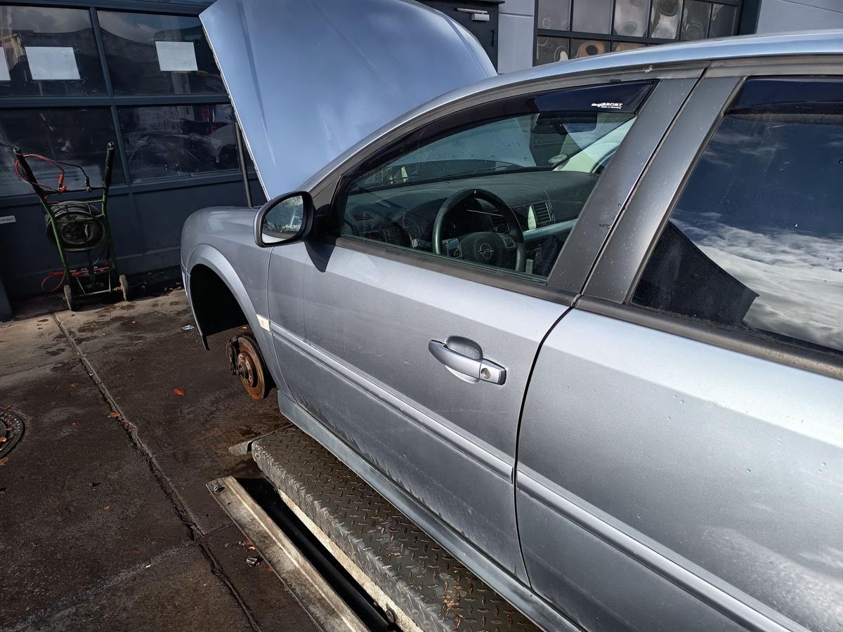 Opel Vectra C original Tür vorn links Fahrer Z163 Lichtsilber Bj 2004