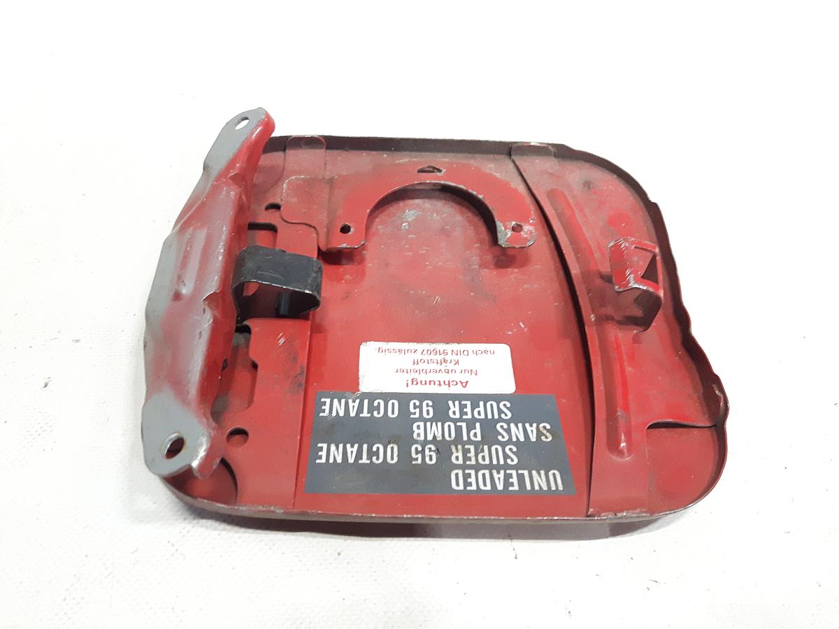 Nissan Micra K11 Tankklappe Tankverschluss rot BJ1994