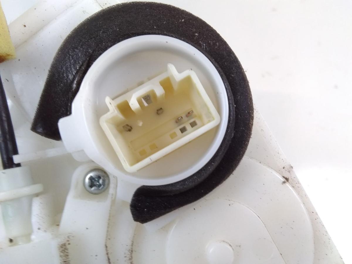 Mazda 2 DJ original T&uuml;rschlo&szlig; vorn rechts mit Zentralverriegelung Bj.2015