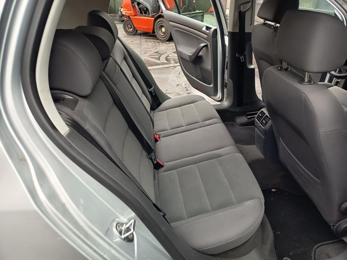 VW Golf V original Rücksitzbank Fond hinten Stoff schwarz Bj 2005