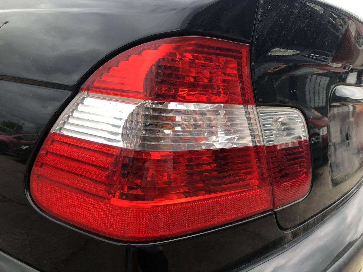 BMW 3er E46 Facelift R&uuml;ckleuchte links R&uuml;cklicht Heckleuchte Limousine ab 01