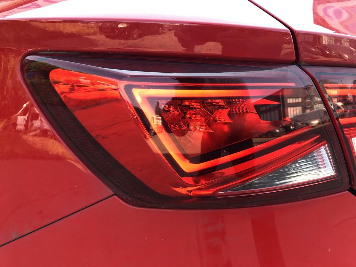 Seat Leon 5F R&uuml;ckleuchte au&szlig;en links R&uuml;cklicht R&uuml;ckleuchte LED Au&szlig;enecke