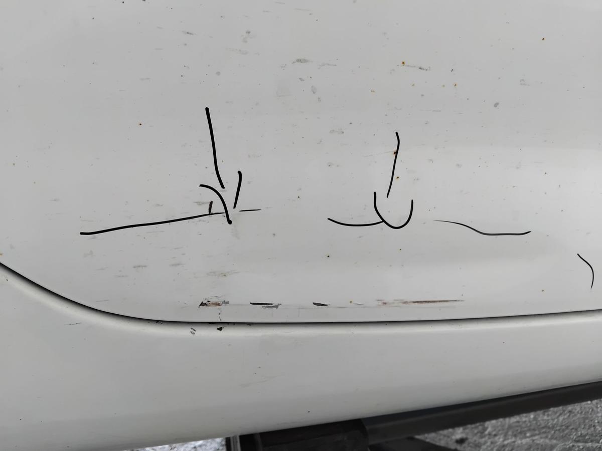 Renault Zoe T&uuml;r hinten rechts weiss DV369 Blanc Glacier BJ2016 besch&auml;digt