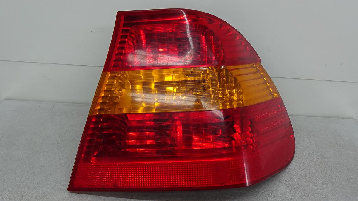 BMW E46 Rückleuchte Rücklicht außen rechts Bj2004 4 Türig 694653401 3er