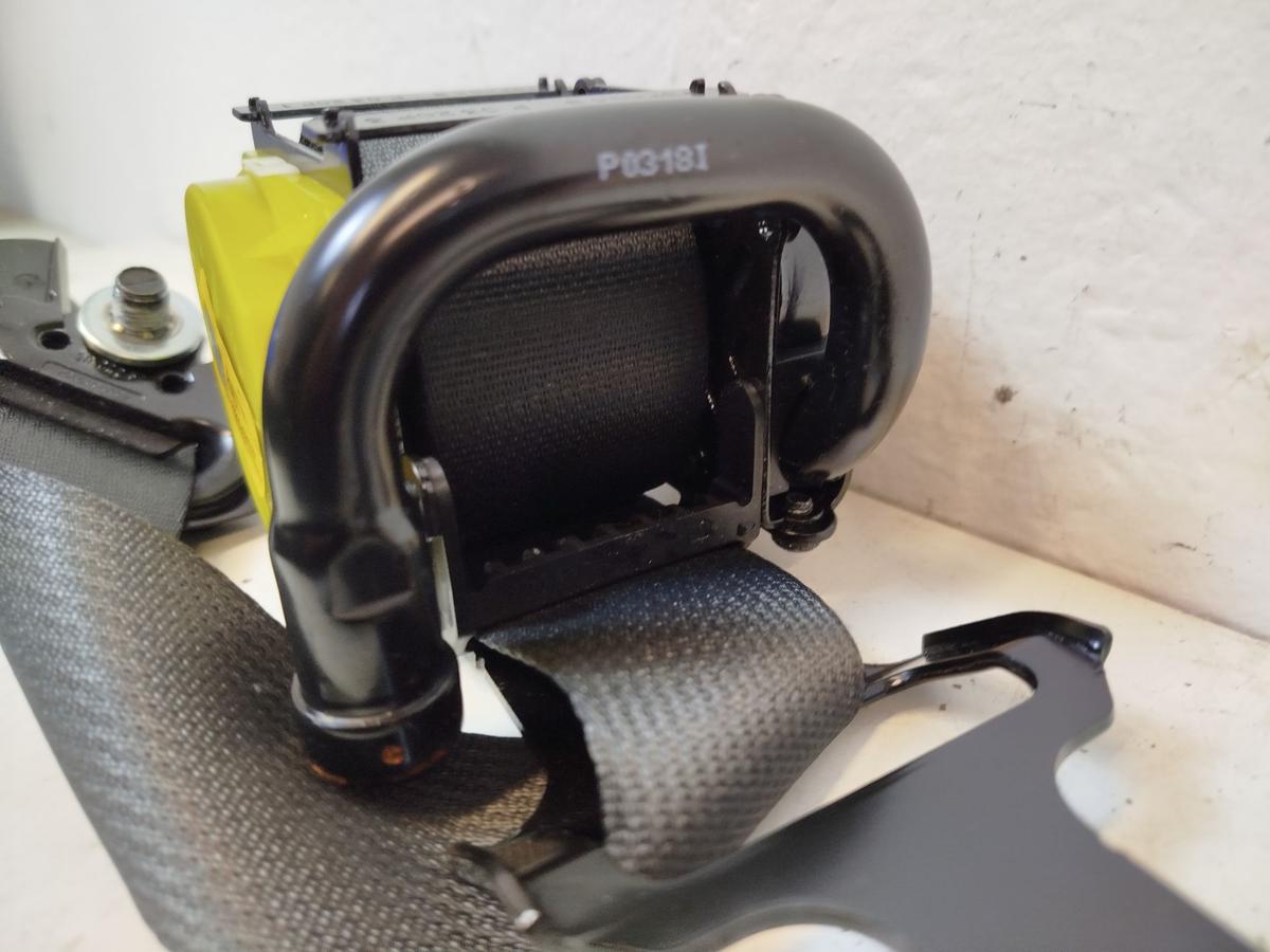 Hyundai i30 PD Sicherheitsgurt vorn rechts Beifahrer Gurt Anschnallgurt