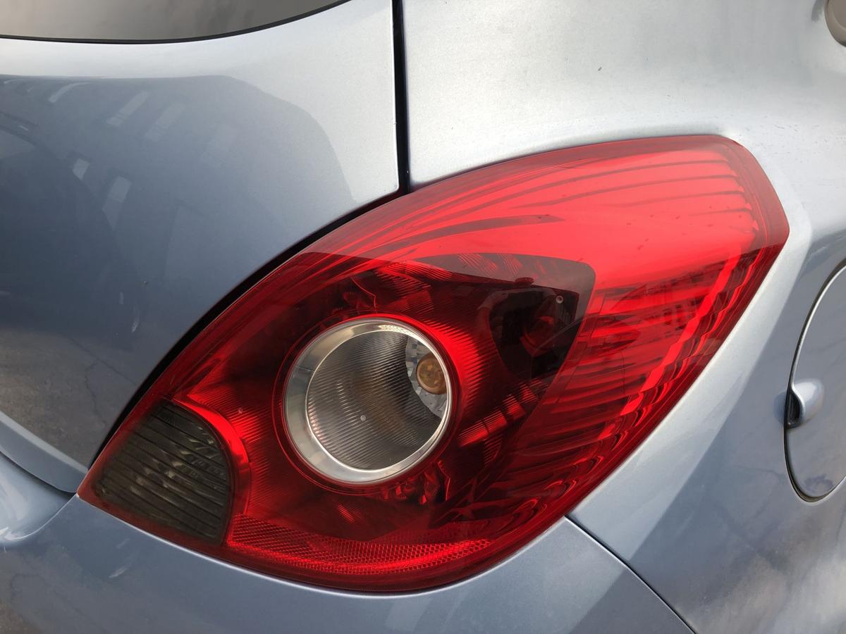 Opel Corsa D Rückleuchte rechts Heckleuchte Rücklicht nur für 3 türer