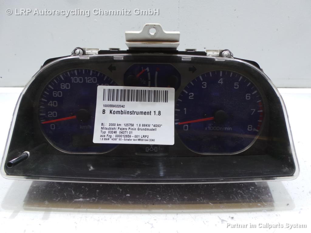 Mitsubishi Pajero Pinin BJ 2000 Kombiinstrument Tacho 1,8 88KW MR381644 Denso