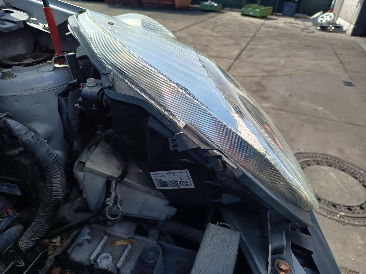 Nissan Micra K12 Scheinwerfer links Halogen/Haupt/Licht/Front Bj 2006