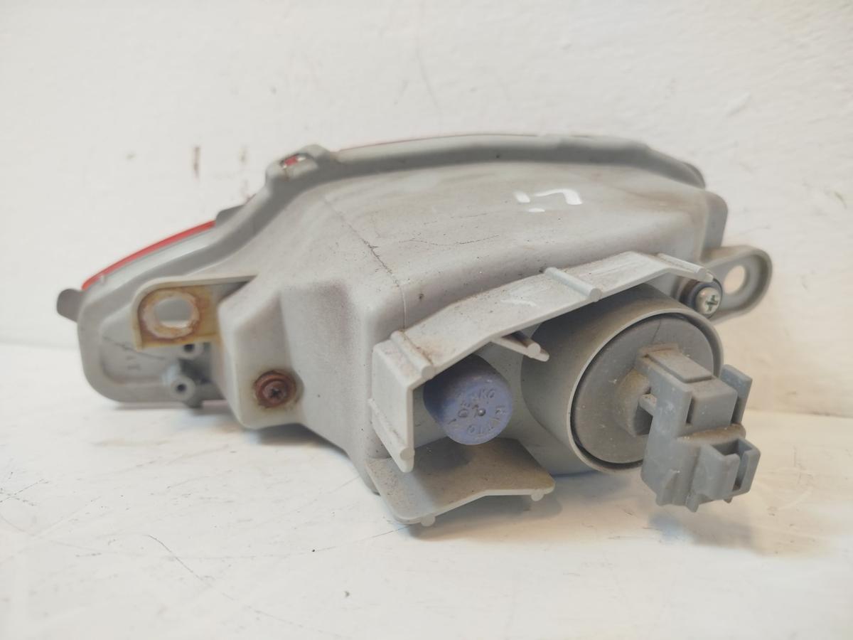 Toyota Yaris XP13 Nebelschlussleuchte Nebelleuchte Sto&szlig;f&auml;nger hinten