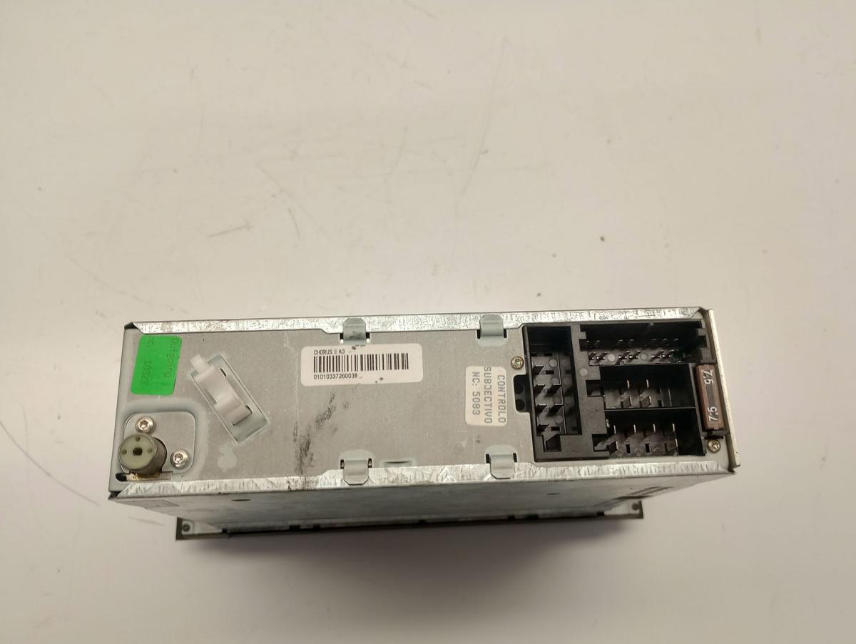 Audi A3 8L Bj 2002 orig Autoradio mit Kassette und Radiocode