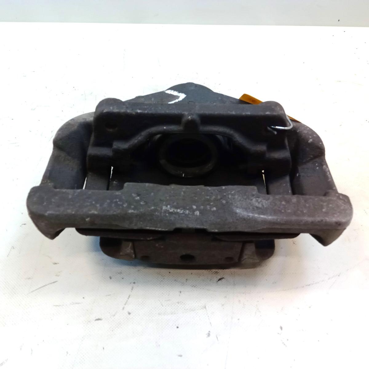 BMW 630i E63 E64 original Bremssattel Vorderachse links mit Tr&auml;ger Bj.2006