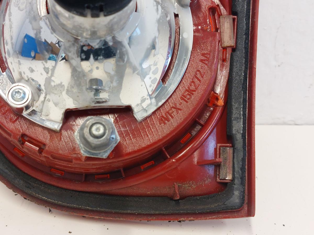 VW Golf V 5 1K Rückleuchte Schlussleuchte Rücklicht hinten innen links