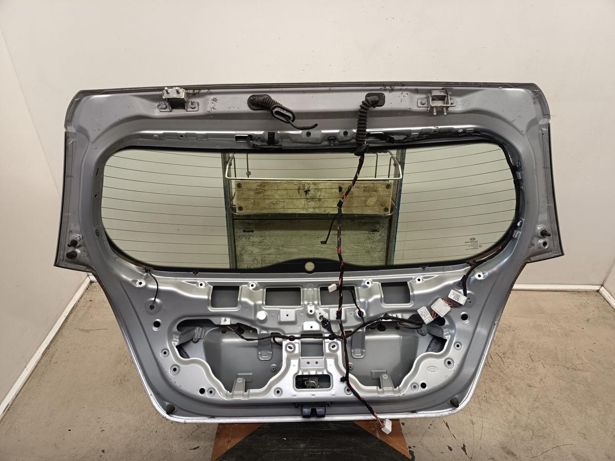 Kia cee&acute;d ED original Heckklappe mit Scheibe (Roh) 9S Kirunasilber Bj 2009