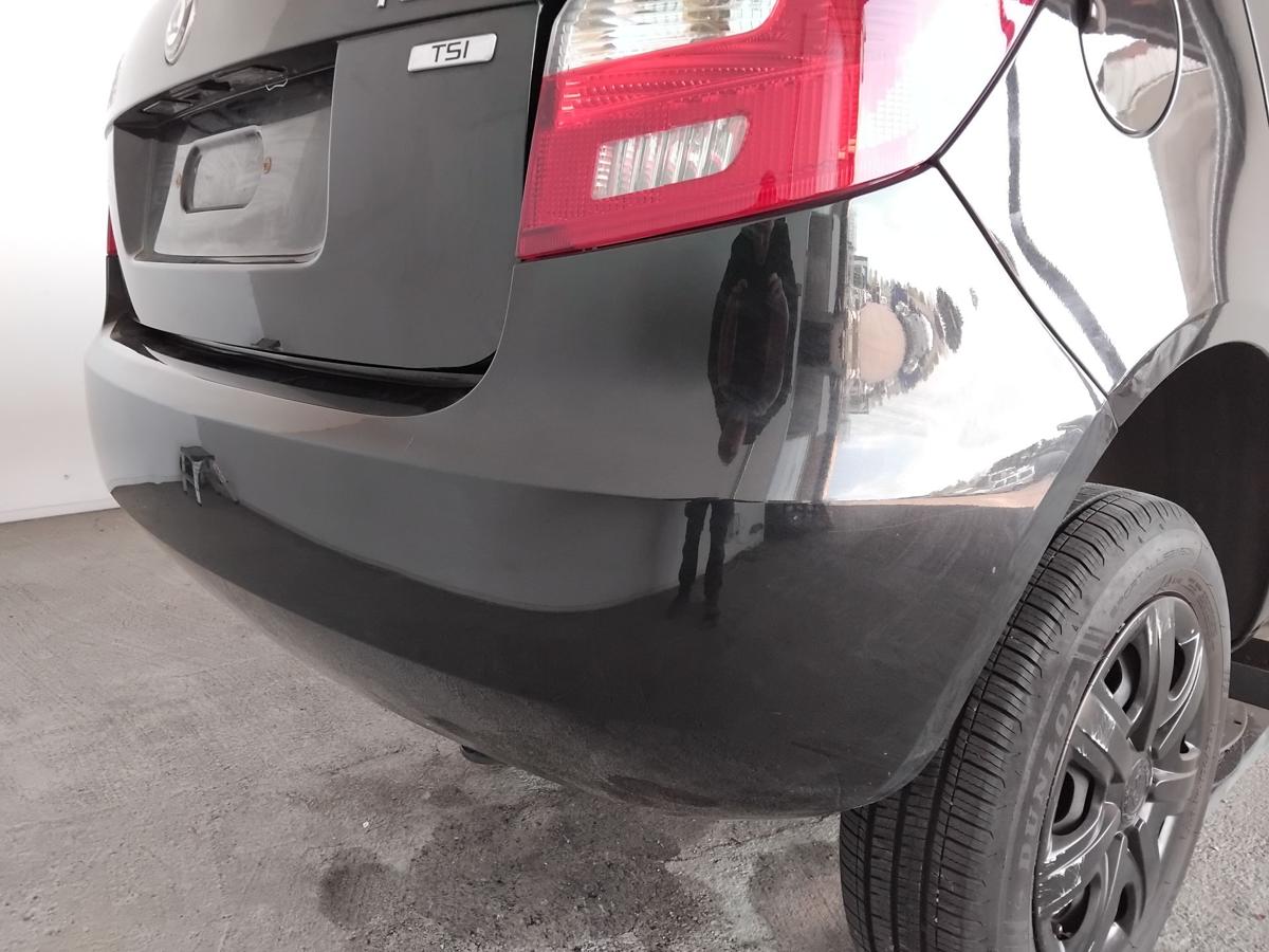 Skoda Fabia 2 5J Facelift original Sto&szlig;f&auml;nger Sto&szlig;stange hinten Flie&szlig;heck BJ2011 LF9R Blackmagi