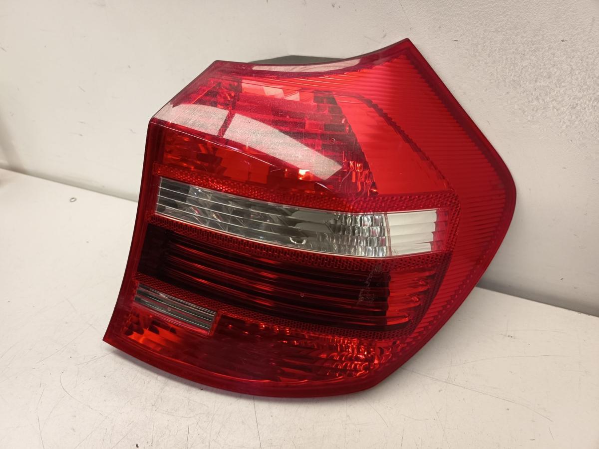 BMW 1er E87 original Rueckleuchte Rechts Heckl Fond Baujahr 2005