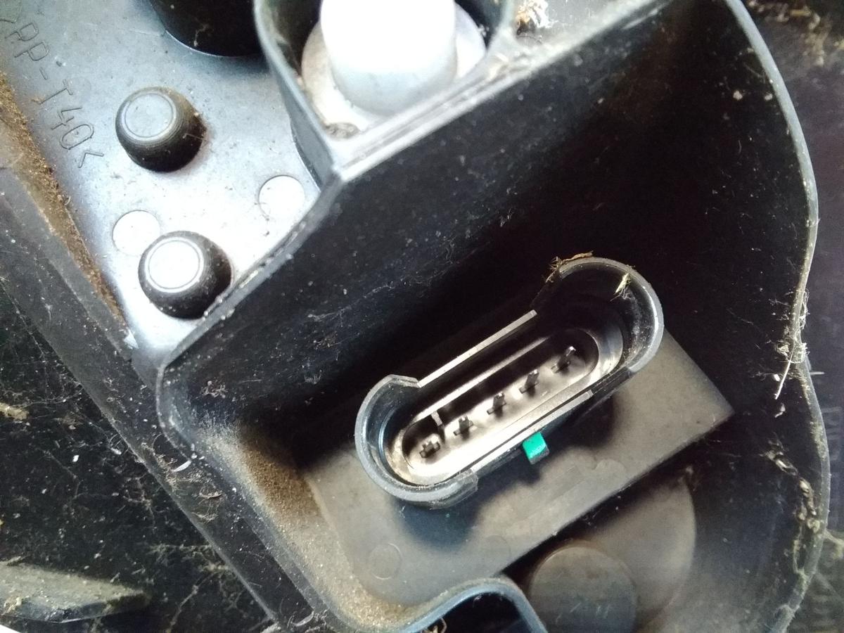 Ford Ka 2 RU8 original R&uuml;ckleuchte Heckleuchte rechts BJ2011