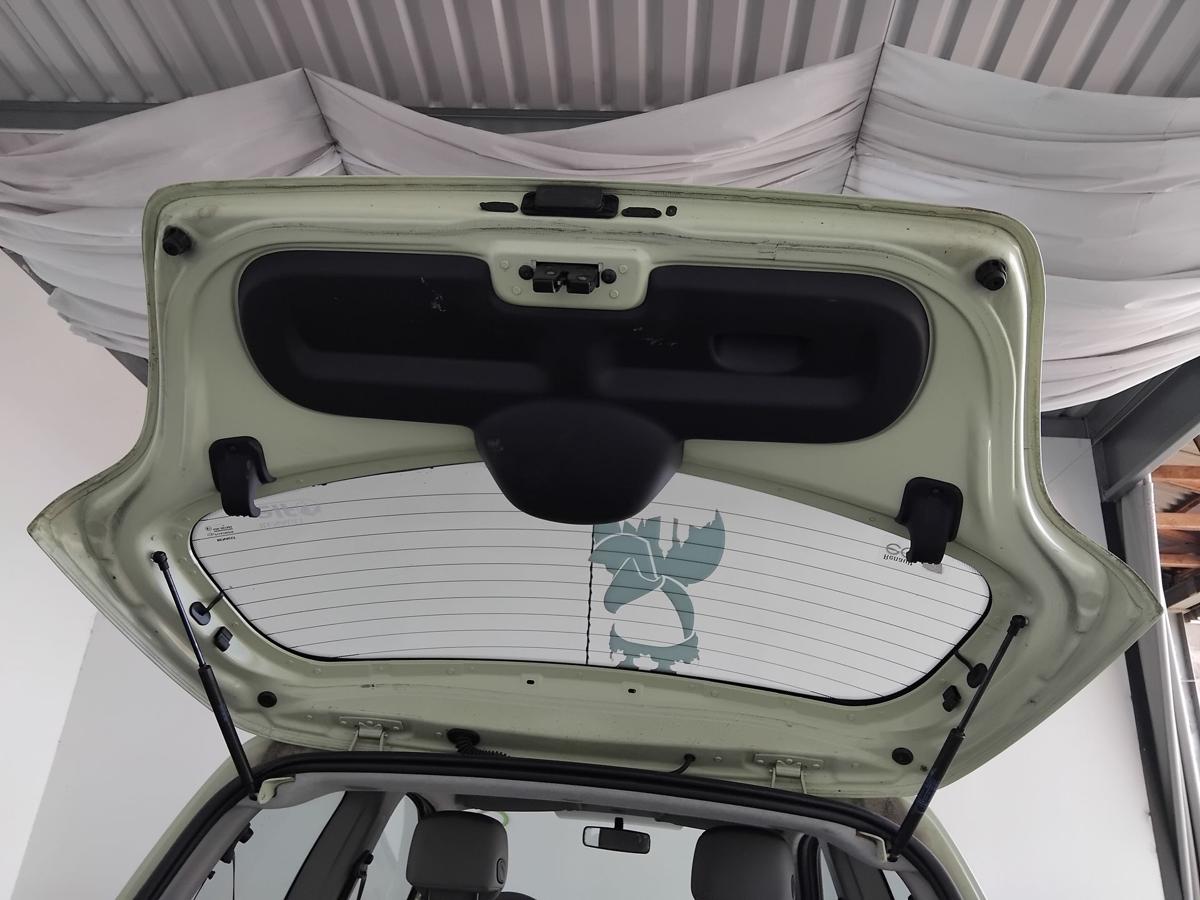 Renault Twingo 2 Heckklappe DVF97 Pastellgelb mit Heckscheibe BJ2008