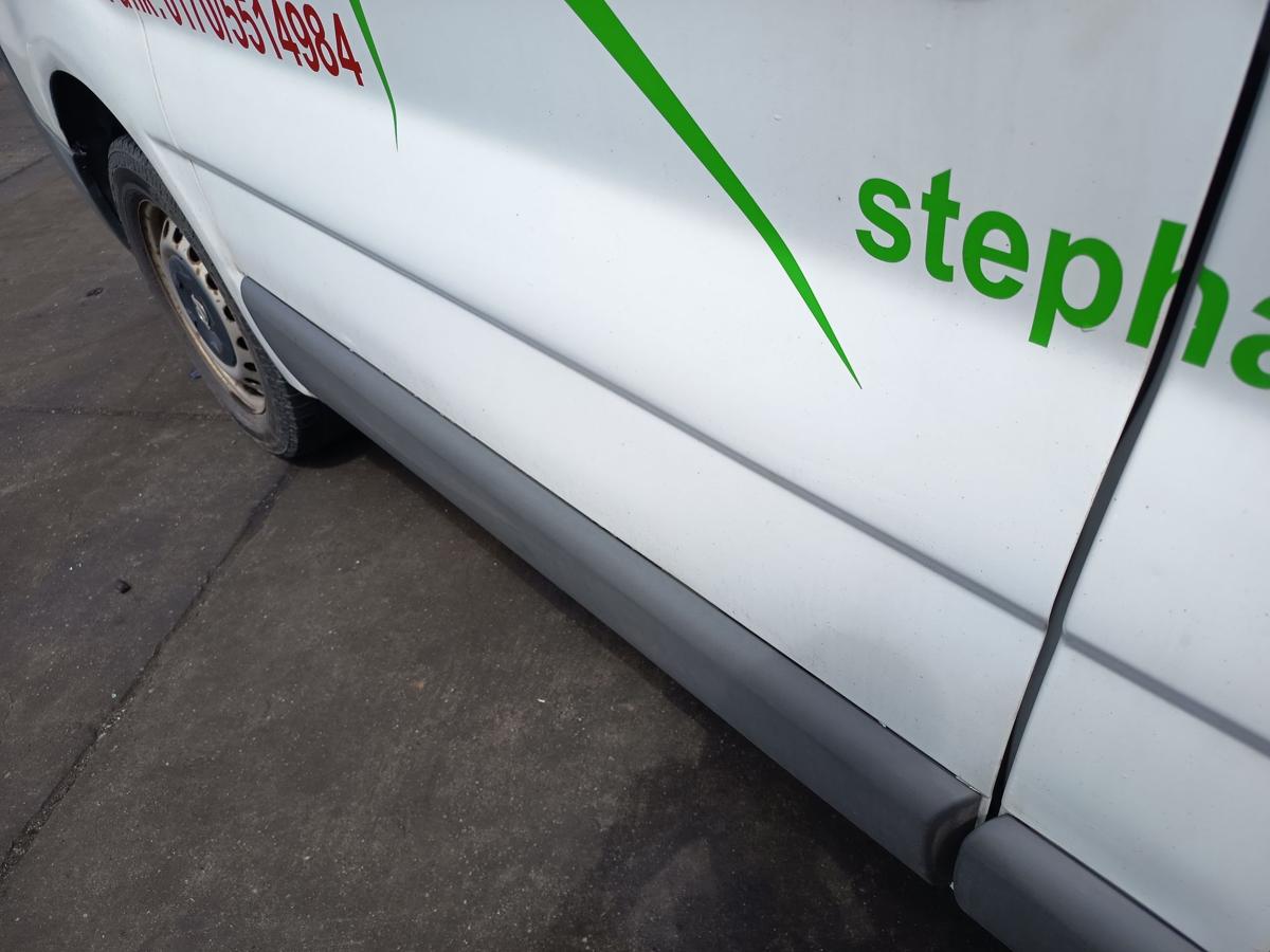 Opel Vivaro A original Schiebet&uuml;r hinten rechts Fond L474 Casablancawei&szlig; Bj 2005