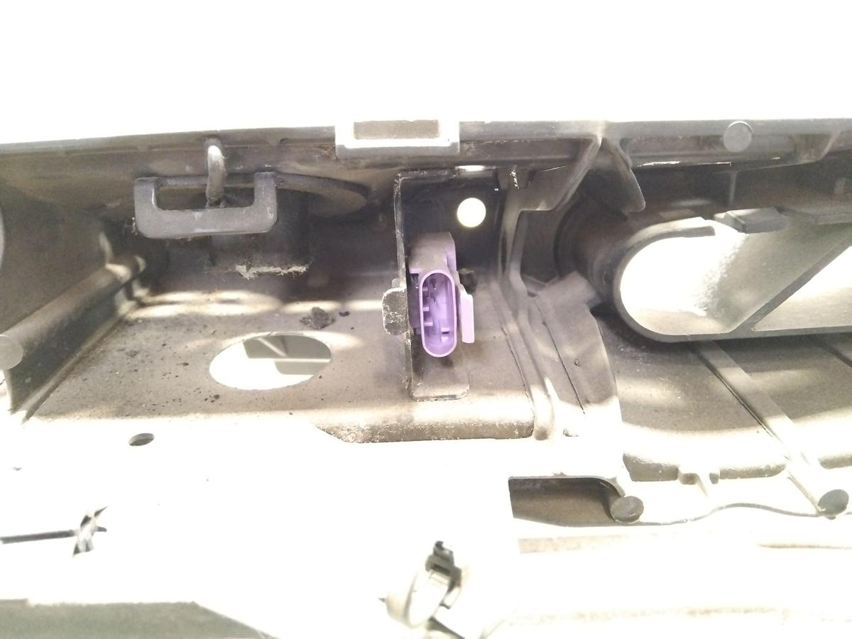 Opel Corsa D original Schloßträger Frontmittelteil mit Träger Stoßfänger Bj.2008