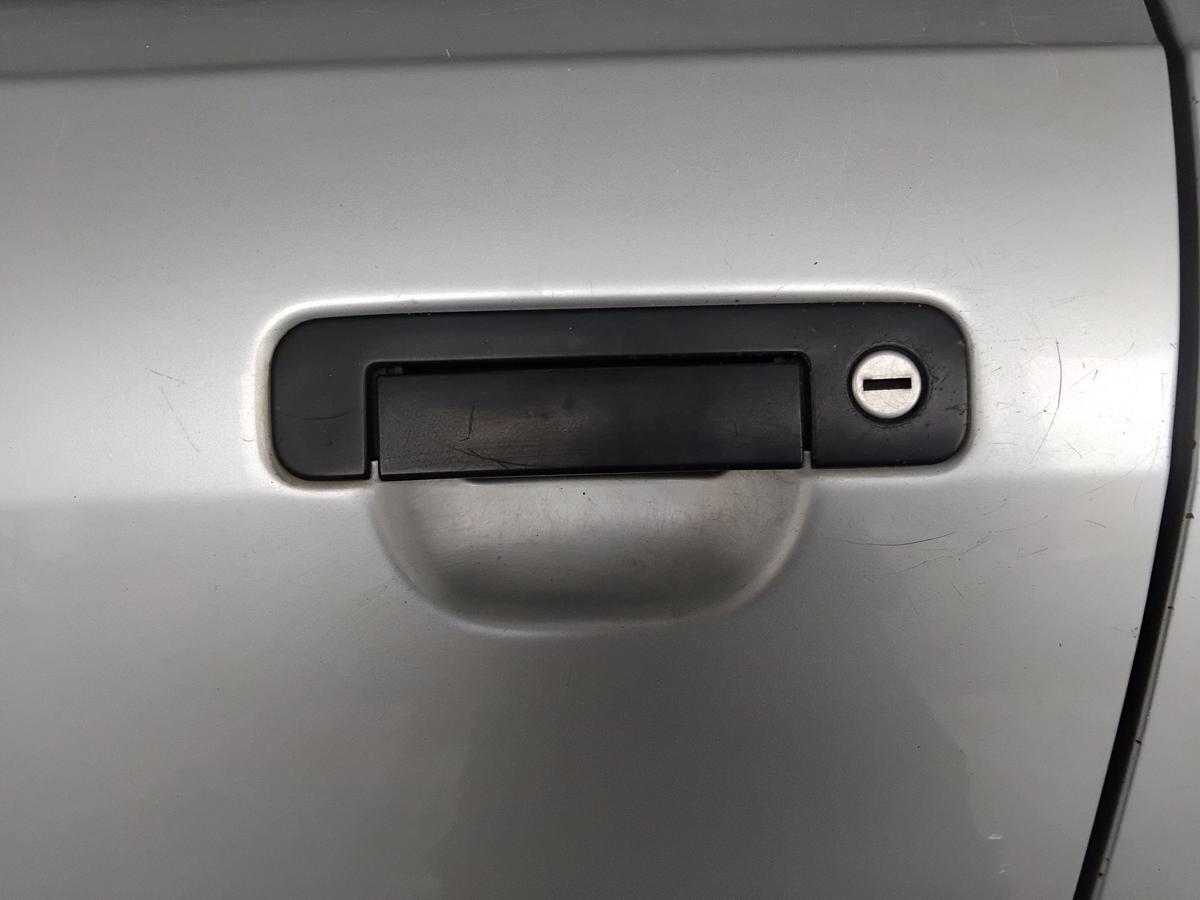 Audi 80 B4 T&uuml;r vorn links Fahrert&uuml;r LY7T Kristallsilbermetallic BJ1992
