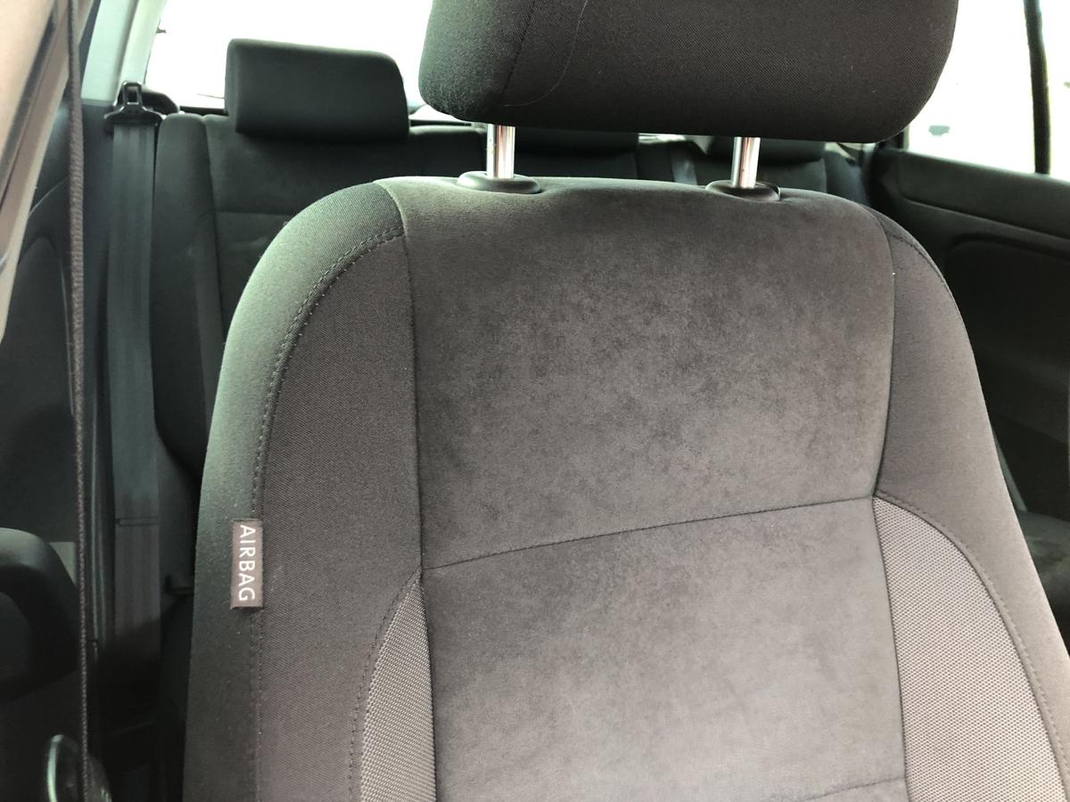 VW Golf Plus 2 II 5M Sitz vorn rechts Beifahrersitz Stoff Alcantara mit Heizung