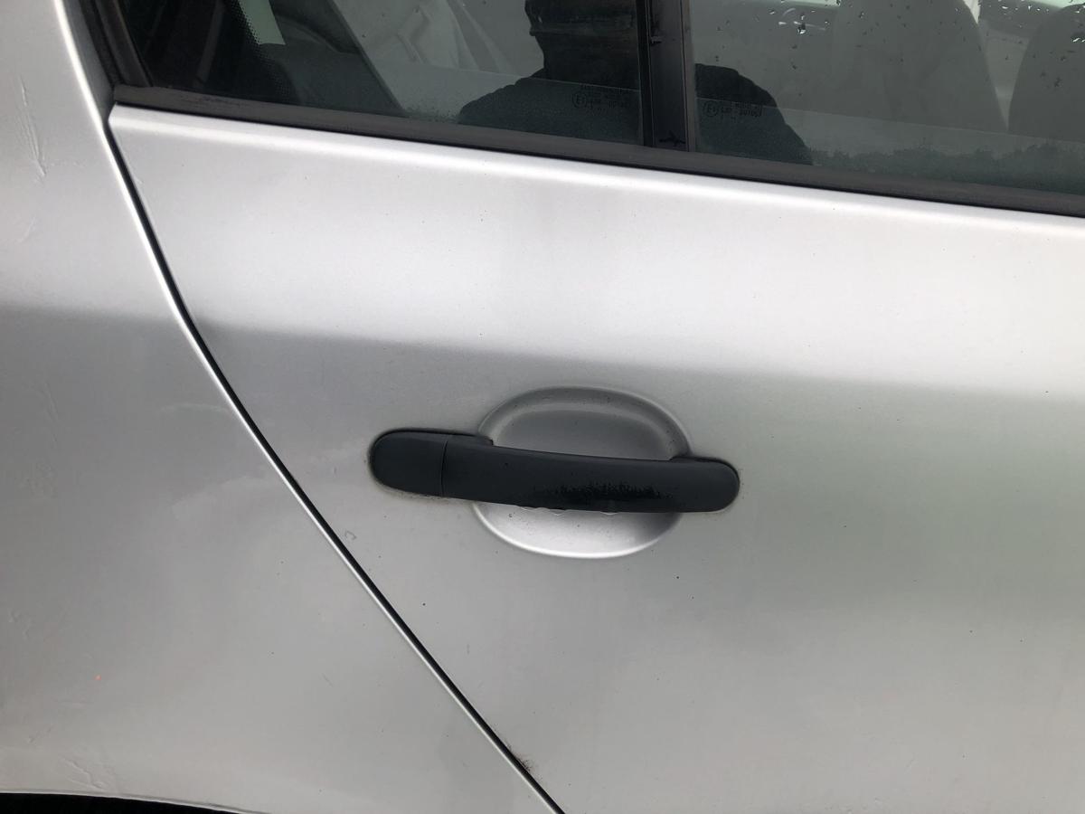 VW Golf 5 V 1K T&uuml;r hinten rechts Fondt&uuml;r LA7W Reflexsilber Metallic