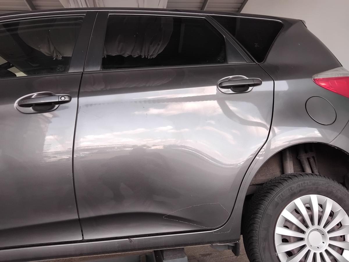 Toyota Verso-S T&uuml;r hinten links 1G3 magneticgrey BJ2013