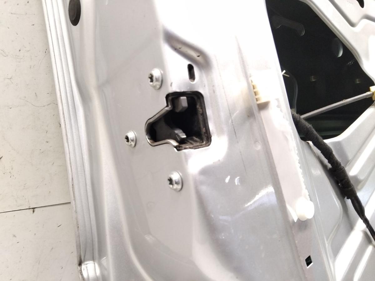 Opel Zafira B T&uuml;r vorn links Fahrert&uuml;r argonsilbermetallic Bj.2009