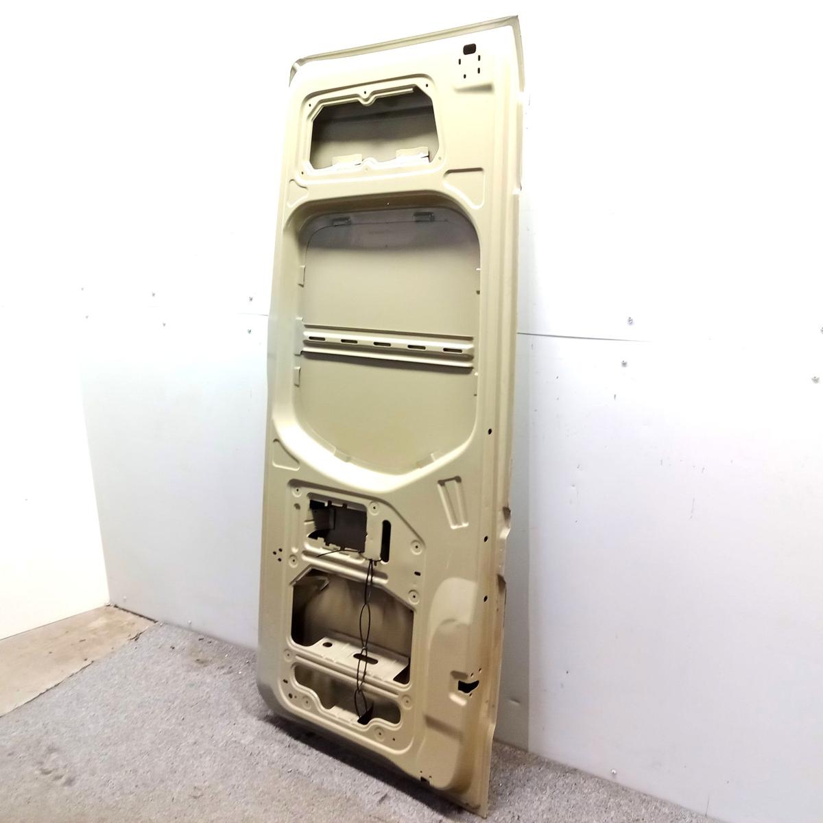 Mercedes Sprinter 907 Heckt&uuml;r Heckfl&uuml;gelt&uuml;r rechts Hochdach Bj.2020 ! M&auml;ngel !