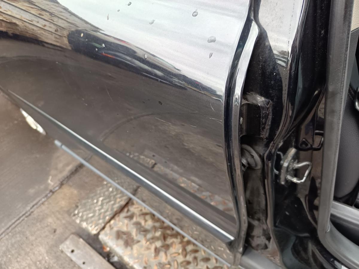 Volvo V70 II original Tür hinten rechts Fond 452 Saphirschwarz Bj 2005
